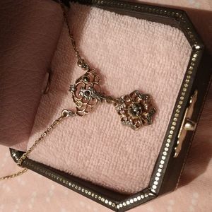 1928 vintage necklace